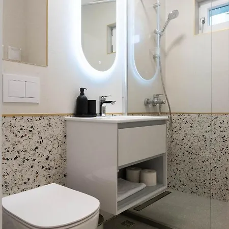 The Bridge Apartment