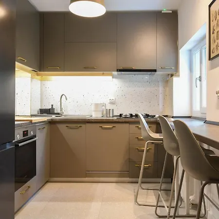The Bridge Apartment *