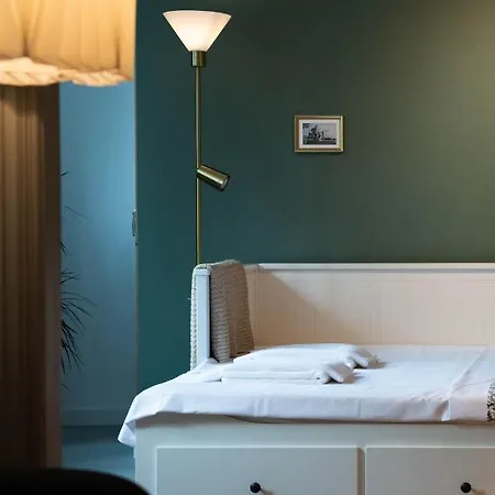 The Bridge * 布加勒斯特